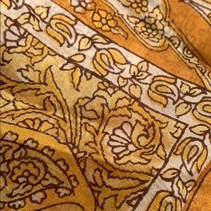 Beautiful gold, yellow and white scarf